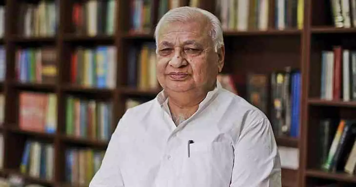 മാര്ക്കുദാന വിവാദം; കേരളത്തിലെ സര്വകലാശാലകളുടെ സല്പ്പേര് കളയരുതെന്ന് ഗവര്ണര്