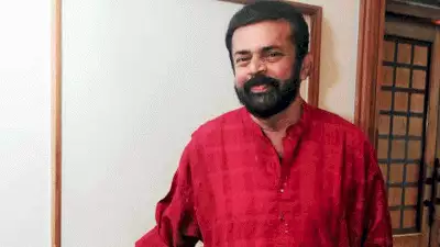 സിനിമ സീരിയൽ നടൻ രവി വള്ളത്തോൾ അന്തരിച്ചു