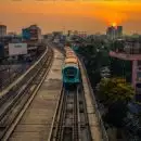 വഴിയില്‍ കുടുങ്ങിയ മെട്രോ ട്രെയിന്‍ മറ്റൊരു ട്രെയിനില്‍ കെട്ടിവലിച്ച് മുട്ടം യാര്‍ഡിലേക്ക് മാറ്റി; സാങ്കേതിക തകരാര്‍ പരിഹരിച്ച് കൊച്ചി മെട്രോ സാധാരണ നിലയില്‍