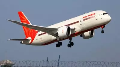 ക്യാബിനിൽ പുകയുടെ മണം; എയർ ഇന്ത്യ വിമാനം അടിയന്തരമായി തിരിച്ചിറക്കി