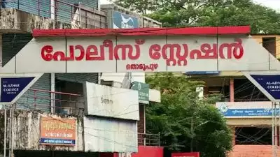 തൊടുപുഴ പീഡനം; അമ്മയ്ക്കും മുത്തശ്ശിക്കും പങ്ക്, കേസെടുക്കാന്‍ നിര്‍ദ്ദേശിച്ച് സി.ഡബ്ള്യു.സി