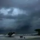 അറബിക്കടലിന് മുകളിൽ പുതിയ ന്യൂനമർദം; കേരളത്തിൽ 5 ദിവസം കൂടി മഴ തുടരും, ഇന്ന് 5 ജില്ലകളിൽ യെല്ലോ അലർട്ട്