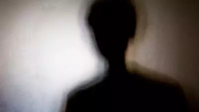 നഗ്നനായി അഭിനയിക്കേണ്ടി വന്നു, 20000 രൂപയാണ് പ്രതിഫലം നല്‍കിയതെന്ന് യുവാവ്; പ്രതികരിച്ച് സീരിസ് അണിയറ പ്രവര്‍ത്തകര്‍