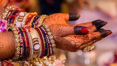 കോഴിക്കോട് ബാലവിവാഹം; വരനും വീട്ടുകാര്‍ക്കും എതിരെ കേസ്