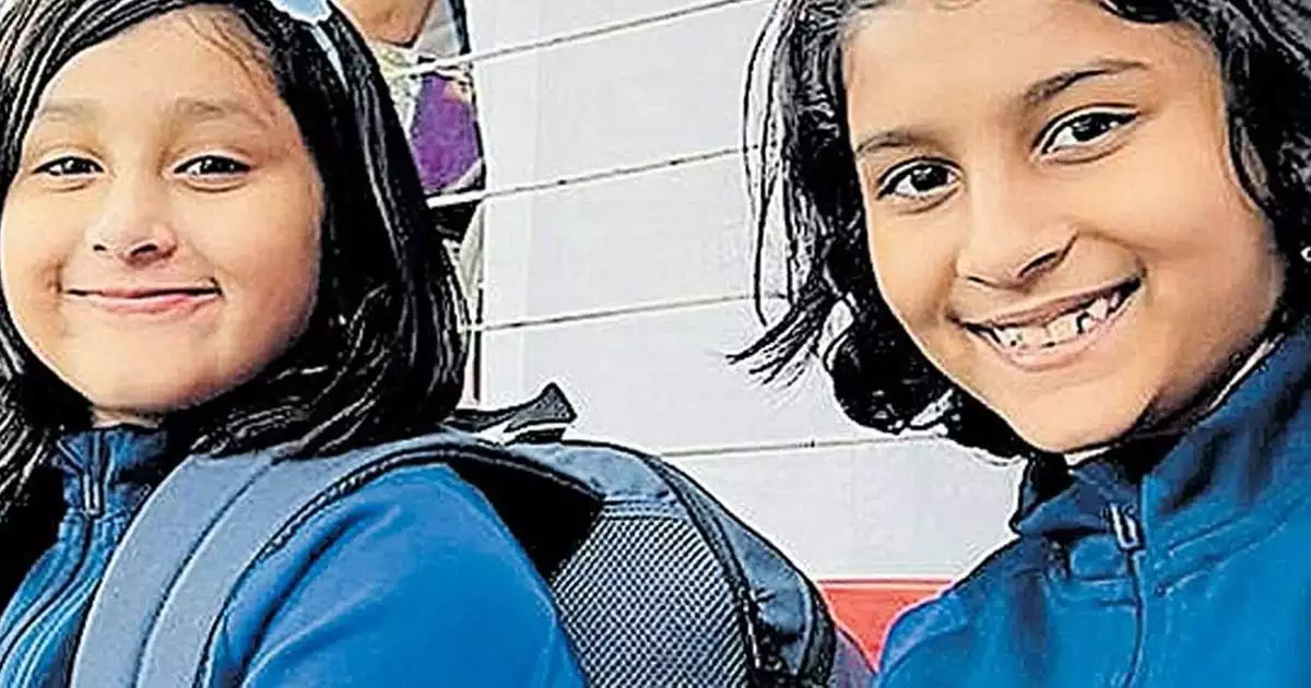 മലയാളികൾക്ക് ഇത് അഭിമാന നിമിഷം, ഫ്രാൻസ് ടീമിന്റെ കൈപിടിച്ച് പി.സി തോമസിന്റെ കൊച്ചുമക്കൾ