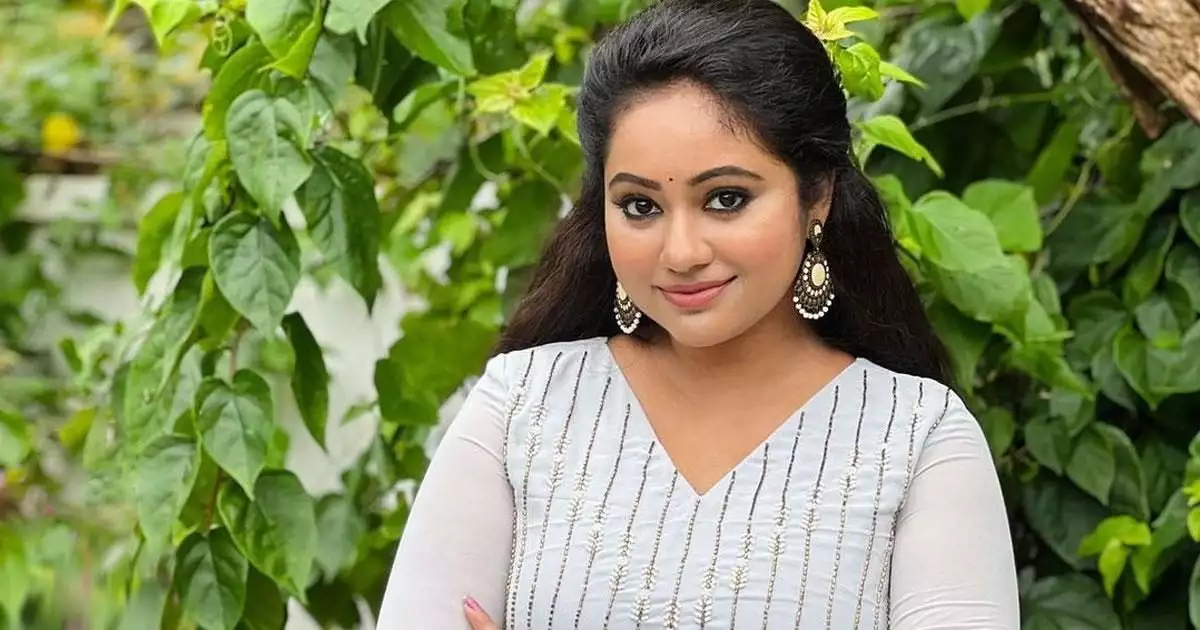 ട്രോളുകള് കണ്ട് ഭയങ്കര കരച്ചിലായിരുന്നു, എന്നാലും എന്തൊക്കെ പൊട്ടത്തരമാണ് ഞാന് പറഞ്ഞതെന്ന് ആലോചിക്കാറുണ്ട്: മേഘ്ന