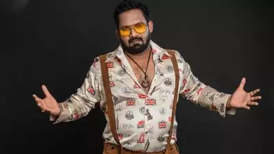 അപൂര്‍വയിനം തത്തകളെ വളര്‍ത്തി; നടന്‍ റോബോ ശങ്കറിന് ലക്ഷങ്ങള്‍ പിഴ