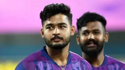 റിയാൻ പരാഗിന് രാജാവിന്റെ പരിഗണനയാണ് ലഭിക്കുന്നത്, അതിനു പിന്നിൽ ഒരു കളിയുണ്ട്: കെ ശ്രീകാന്ത്