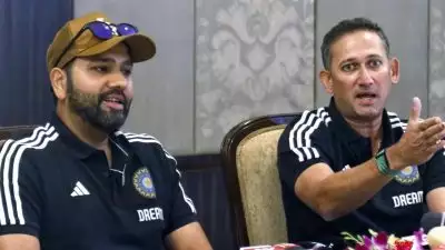 IND VS SA: രോഹിതിനെ പുറത്താക്കിയത് പ്രായമാണെന്ന് പറഞ്ഞാണ്, അപ്പോൾ ആ പയ്യനെ അഗാർക്കർ തഴഞ്ഞത് എന്തിനാണ്: മുഹമ്മദ് കൈഫ്