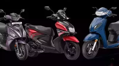 വില 1 ലക്ഷം രൂപയില്‍ താഴെ; 60 കി.മീ മൈലേജുള്ള 5 കിടിലൻ സ്കൂട്ടറുകൾ !