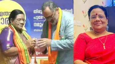 'സ്ത്രീകള്‍ക്ക് പരിഗണന ലഭിക്കുന്നില്ല'; മഹിളാ കോണ്‍ഗ്രസ് സംസ്ഥാന കമ്മിറ്റി അംഗം ബിജെപിയില്‍ ചേര്‍ന്നു