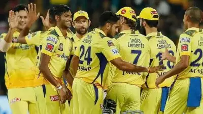 IPL 2025: ഇവരെല്ലാം സിഎസ്‌കെയുടെ പ്രോ പ്ലേയേഴ്‌സ്, മുന്‍ ചെന്നൈ താരത്തെ ഇരുത്തി ട്രോളി ഇയാന്‍ ബിഷപ്പ്, താരത്തിന്റെ മറുപടി ഇങ്ങനെ