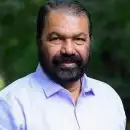 കുട്ടികള്‍ക്ക് ഡെസ്ക്കിൽ മിഠായി വിതറിയിട്ട് കൊടുത്തു; വിദ്യാർത്ഥികളെ ഇത്രത്തോളം അവഹേളിക്കാൻ ഒരു ജനപ്രതിനിധിക്ക് എങ്ങനെ സാധിക്കുന്നു? വി മുരളീധരൻ കാണിച്ചത് തരംതാണ നടപടി' : വി. ശിവൻകുട്ടി