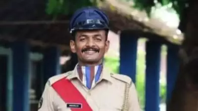 പൊലീസ് ഉദ്യോഗസ്ഥന്‍ ക്ഷേത്രക്കുളത്തില്‍ മുങ്ങി മരിച്ചു; അപകടം സഹപ്രവര്‍ത്തകര്‍ക്കൊപ്പം കുളിക്കുന്നതിനിടെ