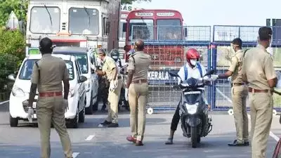 നിപ; അതിർത്തികളിൽ നടക്കുന്നത് അനാവശ്യ പരിശോധനയെന്ന് കേരളം, തമിഴ്നാട് ആരോഗ്യവകുപ്പുമായി ഉടൻ ബന്ധപ്പെടും