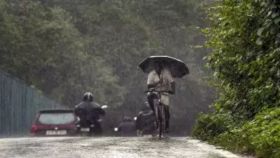 സംസ്ഥാനത്ത് നാല് ജില്ലകളില്‍ മഴ കനക്കും; ഓറഞ്ച് അലര്‍ട്ട് പ്രഖ്യാപിച്ച് കാലാവസ്ഥാ വകുപ്പ്