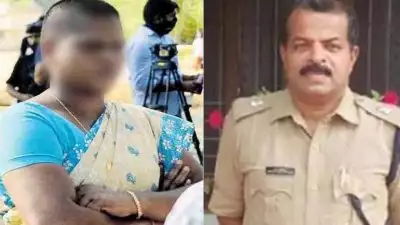 'വേട്ടക്കാർക്കൊപ്പമെന്ന് സർക്കാർ വീണ്ടും തെളിയിക്കുന്നു'; എംജെ സോജന് ഐപിഎസ് നൽകാനുള്ള നീക്കത്തിൽ പ്രതിഷേധവുമായി വാളയാർ പെൺകുട്ടികളുടെ അമ്മ