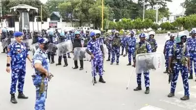 ക്രമസമാധാന പ്രശ്‌നങ്ങള്‍ രൂക്ഷം; മണിപ്പൂരിലെ മൂന്ന് ജില്ലകളില്‍ കര്‍ഫ്യൂ, അവശ്യസേവനങ്ങളെ ഒഴിവാക്കി