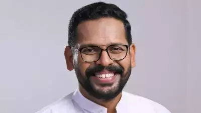 പാലക്കാട് രാഷ്ട്രീയം ചുട്ടുപൊള്ളുന്നു; ഡോ പി സരിന്‍ എല്‍ഡിഎഫ് സ്ഥാനാര്‍ഥിയായേക്കും; നിര്‍ണായക പത്രസമ്മേളനം രാവിലെ പത്തിന്; അവസരം മുതലാക്കാന്‍ സിപിഎം