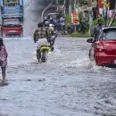 മഴ മുന്നറിയിപ്പിൽ മാറ്റം; മധ്യ, വടക്കൻ ജില്ലകളിൽ പെരുമഴ വരുന്നു, ആറ് ജില്ലകളിൽ ഓറഞ്ച് അലേർട്ട്