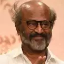 അയാളുടെ പെട്ടി ചുമന്നതിന് എനിക്ക് രണ്ട് രൂപ തന്നു കളിയാക്കി; ജീവിതത്തിൽ ഞാൻ ആദ്യമായി പൊട്ടിക്കരഞ്ഞത് അന്നാണ് : രജനീകാന്ത്