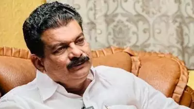 രാഹുല്‍ മാങ്കൂട്ടത്തിലിന് പിന്തുണ; ഡിഎംകെ സ്ഥാനാര്‍ത്ഥിയെ പിന്‍വലിച്ച് പിവി അന്‍വര്‍