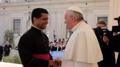 വത്തിക്കാന്‍ ഒരുങ്ങി, മാര്‍ ജോര്‍ജ് കൂവക്കാട്ട് ഉള്‍പ്പെടെ 21 പേര്‍ ഇന്ന് കര്‍ദിനാള്‍മാരാകും; സാന്ത അനസ് താസിയ ബസിലിക്കയില്‍ നാളെ മലയാളത്തില്‍ കുര്‍ബാന; ചരിത്രനിമിഷത്തില്‍ ഭാരത സഭ