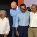 'ഇല്ല കൈവിടില്ല, എന്റെ സച്ചിനാണ് അവൻ'; വർഷങ്ങൾക്ക് ശേഷം വീണ്ടും സുഹൃത്തുക്കൾ കണ്ടുമുട്ടി; വീഡിയോ വൈറൽ