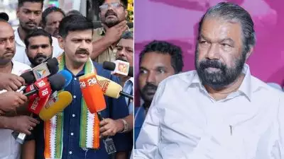 ശിവന്‍കുട്ടി ശമ്പളം വാങ്ങുന്നില്ലേ? സൗജന്യ സേവനമൊന്നുമല്ലല്ലോ ചെയ്യുന്നത്..: നടിയ്ക്ക് പിന്തുണയുമായി സന്ദീപ് വാര്യര്‍