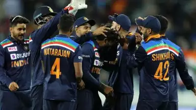 ചഹലിന് പിന്നാലെ മറ്റൊരു ഇന്ത്യന്‍ താരവും വിവാഹമോചനത്തിലേക്ക്, ആരാധകര്‍ക്ക് ഞെട്ടല്‍