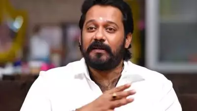 ഒരു വളയും കുറച്ച് മോതിരങ്ങളുമേ മാത്രമേയുളളൂ ഇനി അങ്ങോട്ട് തിരിച്ച് കൊടുക്കാന്‍..; കുറിപ്പുമായി ബാല