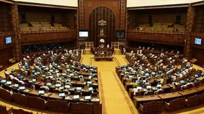 വിഎസിന് നിയമസഭയുടെ ആദരം; സന്ദര്‍ശന ഗ്യാലറിയില്‍ വിഎസിന്റെ മകന്‍ വി എ അരുണ്‍ കുമാര്‍; സഭാ സമ്മേളനത്തിന് തുടക്കമായി