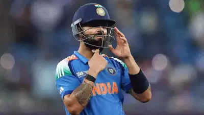 'വരുന്നു, സെഞ്ചുറി നേടുന്നു, ലണ്ടനിലേക്ക് പറക്കുന്നു, റിപീറ്റ്‌', കോഹ്‌ലിയോട് ആഭ്യന്തര മത്സരങ്ങൾ കളിക്കണമെന്ന് ഇനിയും ആരും പറയരുത്: മുഹമ്മദ് കൈഫ്