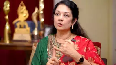 ഭര്‍ത്താവിനെ അനുസരിക്കുന്ന പാവ മാത്രമായിരുന്നു ഞാന്‍, 19-ാം വയസില്‍ ആദ്യ വിവാഹം, രണ്ടാം വിവാഹവും തകര്‍ന്നു: ശാന്തി കൃഷ്ണ