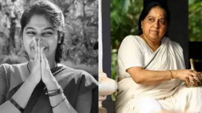 അവൾ കണ്ണ് തുറന്നപ്പോൾ വെള്ള നിറമായിരുന്നു, മെല്ലെ പോവുകയാണെന്ന് എനിക്കും മനസിലായി: മോനിഷയുടെ മരണത്തെക്കുറിച്ച് അമ്മ ശ്രീദേവി
