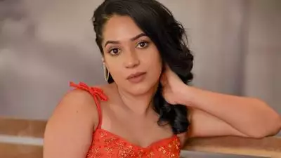 അസോസിയേറ്റ് ഡയറക്ടര്‍ മോശമായി പെരുമാറി, സൗന്ദര്യമില്ലെന്ന് പറഞ്ഞ് അവസരങ്ങള്‍ നഷ്ടപ്പെട്ടു: അമൃത നായര്‍