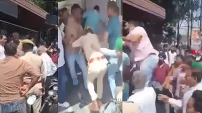 'സുരക്ഷ വീഴ്ചയില്‍ ആഭ്യന്തര മന്ത്രാലയത്തിന് ഉത്തരവാദിത്തമില്ലേ?'; പഹല്‍ഗാമിലെ സെക്യൂരിറ്റി വീഴ്ചയെ കുറിച്ച് ചോദ്യം, മാധ്യമ പ്രവര്‍ത്തകനെ ആക്രമിച്ച് ബിജെപി പ്രവര്‍ത്തകര്‍