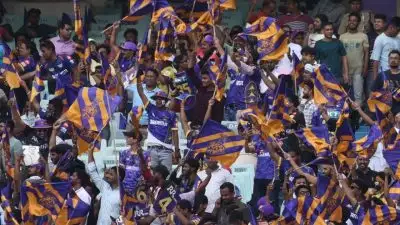 IPL 2025: തമ്മിലടിച്ച് ആരാധകര്‍, ഐപിഎലിനിടെ ഞെട്ടിക്കുന്ന സംഭവ വികാസങ്ങള്‍, സോഷ്യല്‍ മീഡിയയില്‍ നിറഞ്ഞ് ഫാന്‍ ഫൈറ്റ് വീഡിയോ