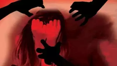 ഹൈദരാബാദിൽ ജർമൻ യുവതിയെ കൂട്ടബലാത്സംഗം ചെയ്ത് മൂന്നംഗ സംഘം; ആളൊഴി‌ഞ്ഞ സ്ഥലത്തെത്തിച്ച് പീഡനം