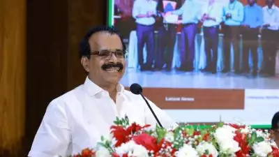 ഹനുമാന്‍ ജയന്തി ഘോഷയാത്രക്കും അനുമതി നല്‍കിയില്ല; കുരുത്തോല പ്രദക്ഷിണത്തിന് അനുമതി നിഷേധിച്ചതിനെ മാധ്യമങ്ങള്‍ വളച്ചെടിക്കുന്നു; വിശദീകരണവുമായി കേന്ദ്രമന്ത്രി