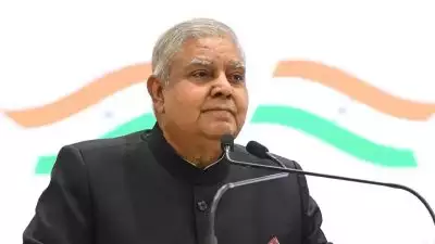 'ജനാധിപത്യത്തിന് നേരെ കോടതി ആണവ മിസൈലയക്കുന്നു'; ഉപരാഷ്ട്രപതിക്കെതിരെ കോടതിയലക്ഷ്യ നടപടി തേടി അഭിഭാഷകൻ