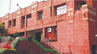 ജെഎൻയുഎസ്‌യു തിരഞ്ഞെടുപ്പ്: പിളർപ്പ് തളർത്തിയ ഇടതുപക്ഷം പിടിച്ചത് മൂന്ന് പ്രധാന സീറ്റുകൾ; ഒമ്പത് വർഷത്തെ വരൾച്ചക്ക് അറുതി വരുത്തി എബിവിപി