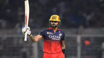 RCB UPDATES: കോഹ്‌ലി മാസ് ആയി കളിച്ചാൽ ആർസിബി തോൽക്കും, ക്ലാസ് ആയി കളിച്ചാൽ ജയിക്കും; താരത്തിന്റെ സ്ലോ ബാറ്റിംഗ് ആർസിബിക്ക് നൽകുന്നത് വലിയ സഹായം; കണക്കുകൾ ഞെട്ടൽ ഉണ്ടാക്കുന്നത്