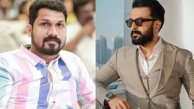 രാജു ആകപ്പാടെ മൂഡ് ഓഫ് ആണ്, പൃഥ്വിരാജിനെ മാത്രം ഒറ്റതിരിഞ്ഞ് ആക്രമിക്കാനുള്ള നീക്കം നടത്തുന്നുണ്ട്: ലിസ്റ്റിന്‍ സ്റ്റീഫന്‍