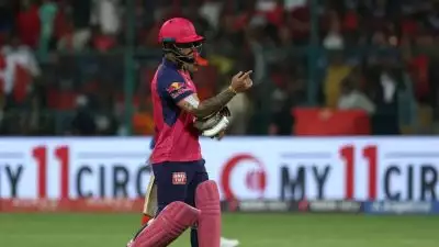 IPL 2025: മറ്റുളളവരെ കുറ്റം പറയാന്‍ നിനക്ക് എന്തധികാരം, ആദ്യം സ്വയം നന്നാവാന്‍ നോക്ക്‌,
റിയാന്‍ പരാഗിനെ നിര്‍ത്തിപൊരിച്ച് മുന്‍ ഇന്ത്യന്‍ താരം