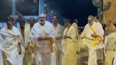 ഹൈക്കോടതി ഉത്തരവ് ലംഘിച്ച് റീല്‍സ് ചിത്രീകരിച്ച് രാജീവ് ചന്ദ്രശേഖര്‍; ബിജെപി അധ്യക്ഷനെതിരെ പരാതി നല്‍കി കോണ്‍ഗ്രസ് നേതാവ്