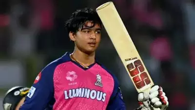 IPL 2025: കടുത്ത നിരാശയിലായിരുന്നു അവന്‍, ഡ്രസിങ് റൂമില്‍ വച്ച് നിര്‍ത്താതെ കരഞ്ഞു, വൈഭവിന് കോണ്‍ഫിഡന്‍സ് കൊടുത്തത് ആ സൂപ്പര്‍താരം, വെളിപ്പെടുത്തി കോച്ച്‌