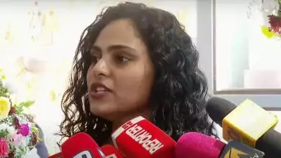 മാതൃഭൂമിയാണ് പരാതി ലീക്ക് ആയെന്ന് പറഞ്ഞത്, സജി നന്ത്യാട്ടിനെ കുറ്റപ്പെടുത്തിയതില്‍ വിഷമമുണ്ട്.. പരാതി നല്‍കുന്നതിന് മുമ്പേ കിട്ടിയെന്ന് ഹൈദരാലിയും, സത്യവാസ്ഥ അറിയണം: വിന്‍സി അലോഷ്യസ്
