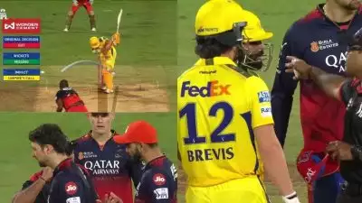 CSK UPDATES: ടൈമർ അവസാനിച്ചു കഴിഞ്ഞാലും റിവ്യൂ തരാൻ നിന്റെ ടീമിന്റെ പേര് മുംബൈ എന്ന് അല്ലല്ലോ, ഇന്ത്യൻ പ്രീമിയർ ലീഗ് ചരിത്രത്തിലെ ഏറ്റവും മോശം തീരുമാനം ചെന്നൈക്ക് പണിയായപ്പോൾ; വിവാദം കത്തുന്നു