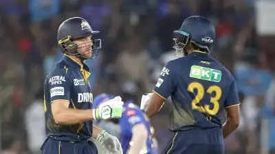 IPL 2025: അവന്റെ ബാറ്റിങ് കണ്ട് അത്ഭുതപ്പെട്ടിട്ടുണ്ട്, എന്തൊരു പ്ലെയറാണ് അദ്ദേഹം, സഹതാരത്തെ പ്രശംസിച്ച് ജോസ് ബട്‌ലര്‍